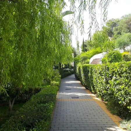 Jardines De Nerja